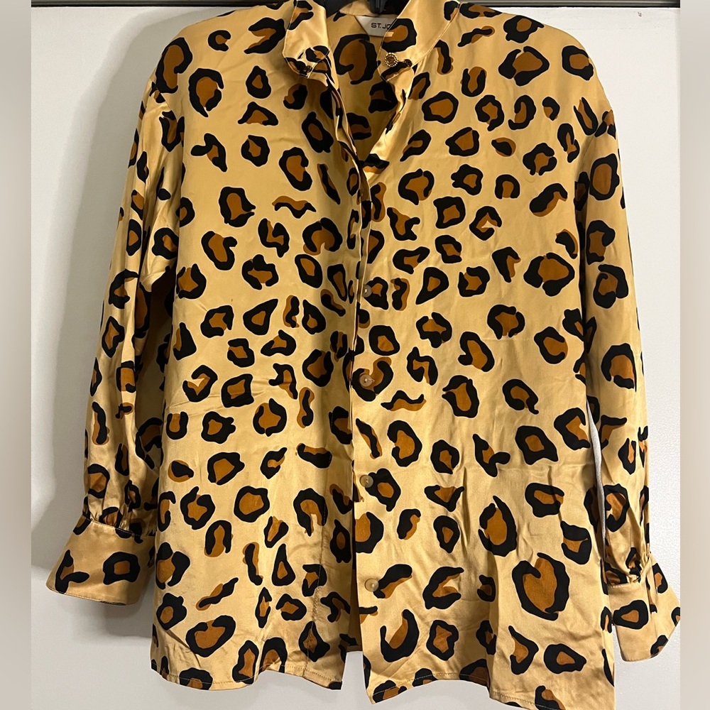 St. John Gold and Black Leopard Print Top